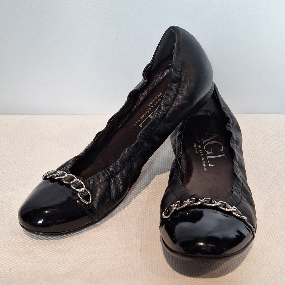 AGL Black Patent Leather And Leather Ballet With Chain Detail Flats Size EU 40